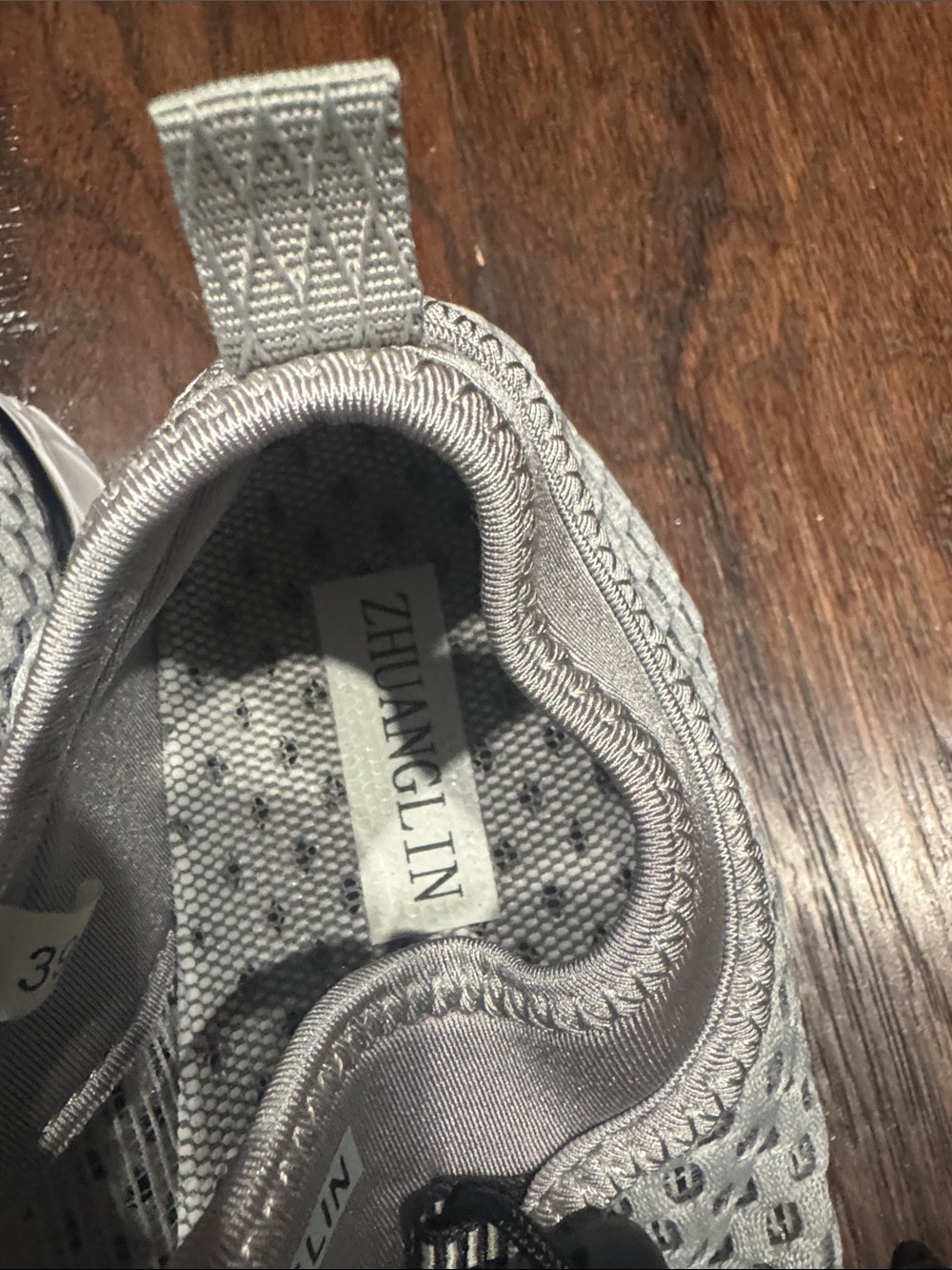 Zhuanglin Women's Lightweight Breathable Gray Water Shoes - Picture 3 of 5
